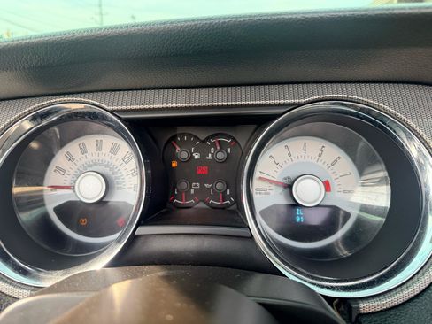 Used 2011 Ford Mustang GT Premium w/ Electronics Pkg RWD image 17