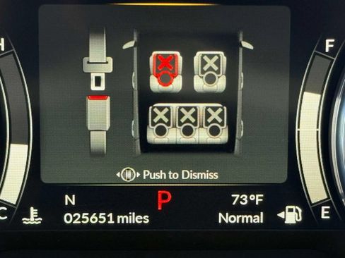 Used 2025 Acura RDX SH-AWD image 19