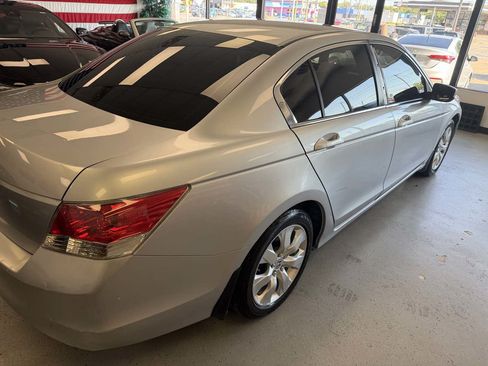 Used 2009 Honda Accord EX image 6