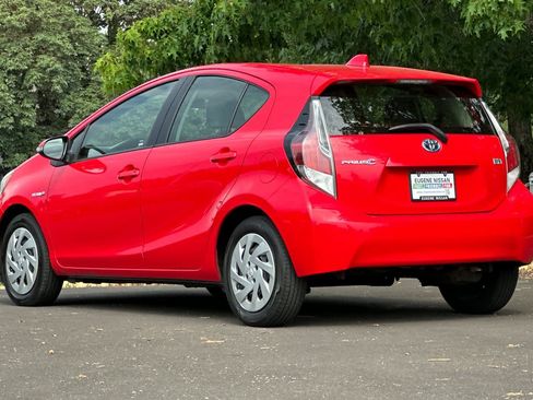 Used 2016 Toyota Prius C Two FWD image 6