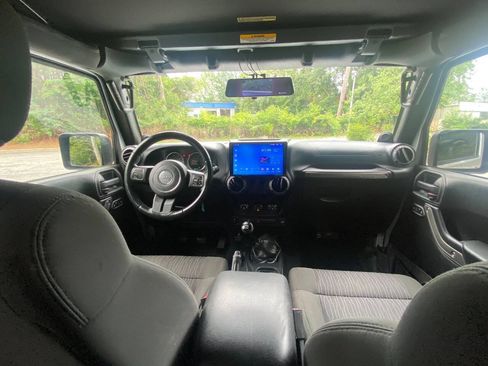 Used 2012 Jeep Wrangler Sport AWD/4WD image 39