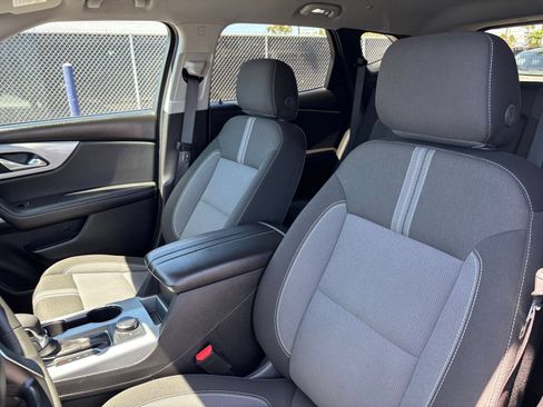 Used 2025 Chevrolet Blazer LT FWD image 37