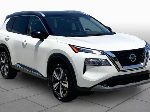 Used 2021 Nissan Rogue SL w/ Premium Package FWD image 2