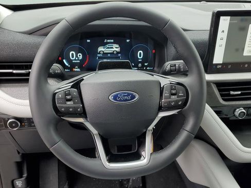 New 2026 Ford Explorer Platinum w/ LUX Leather Package image 19