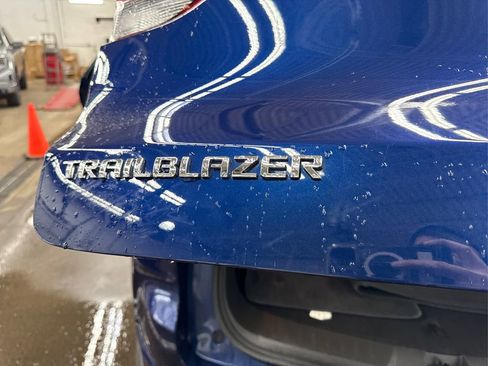 Used 2023 Chevrolet TrailBlazer LT image 14