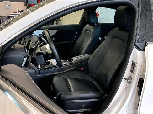 Used 2025 Mercedes-Benz CLA 250 4MATIC image 8
