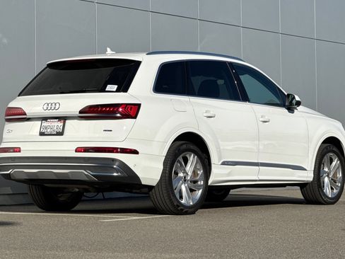 Used 2024 Audi Q7 3.0T Premium image 5