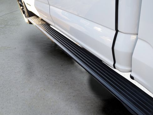 Certified 2022 Ford F150 Platinum w/ Equipment Group 701A High image 8