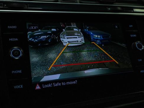 Used 2024 Volkswagen Tiguan SE FWD image 22