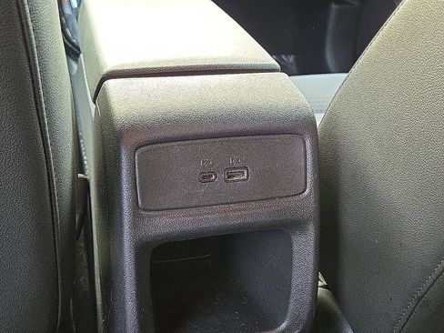 Used 2025 Chevrolet Trax LT w/ Driver Confidence Package FWD image 16