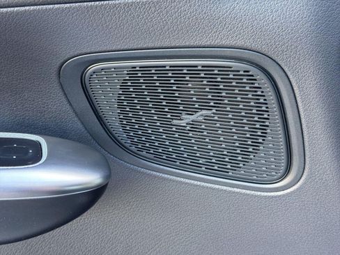 Used 2024 Mercedes-Benz GLC 300 4MATIC image 18