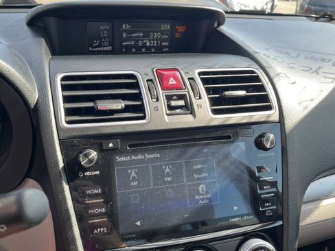 Used 2017 Subaru Forester 2.5i Premium image 16