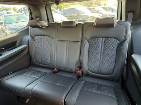 Certified 2025 Jeep Grand Wagoneer Series III w/ Quick Order Packagew 28T AWD/4WD image 25