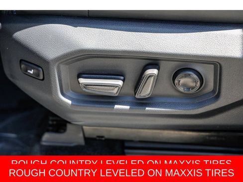 Used 2026 Toyota Tundra Platinum AWD/4WD image 24