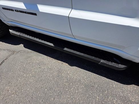 Used 2018 Jeep Grand Cherokee Altitude RWD image 29