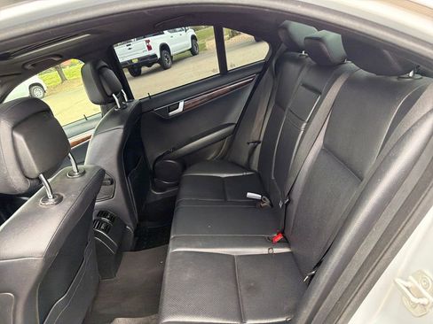 Used 2013 Mercedes-Benz C 250 Sedan image 23