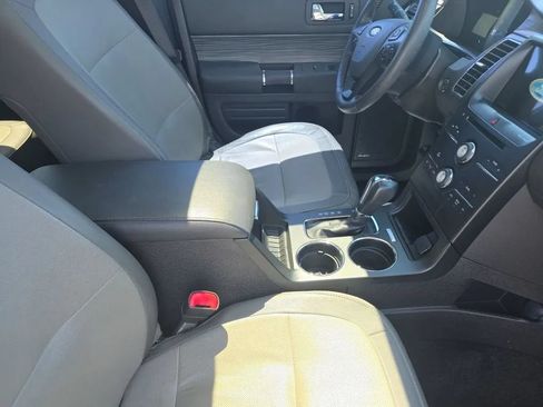 Used 2017 Ford Flex SEL w/ Equipment Group 202A FWD image 11
