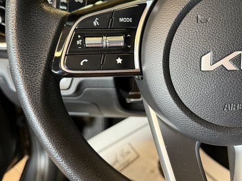 Used 2024 Kia Forte LXS w/ LXS Technology Package image 11