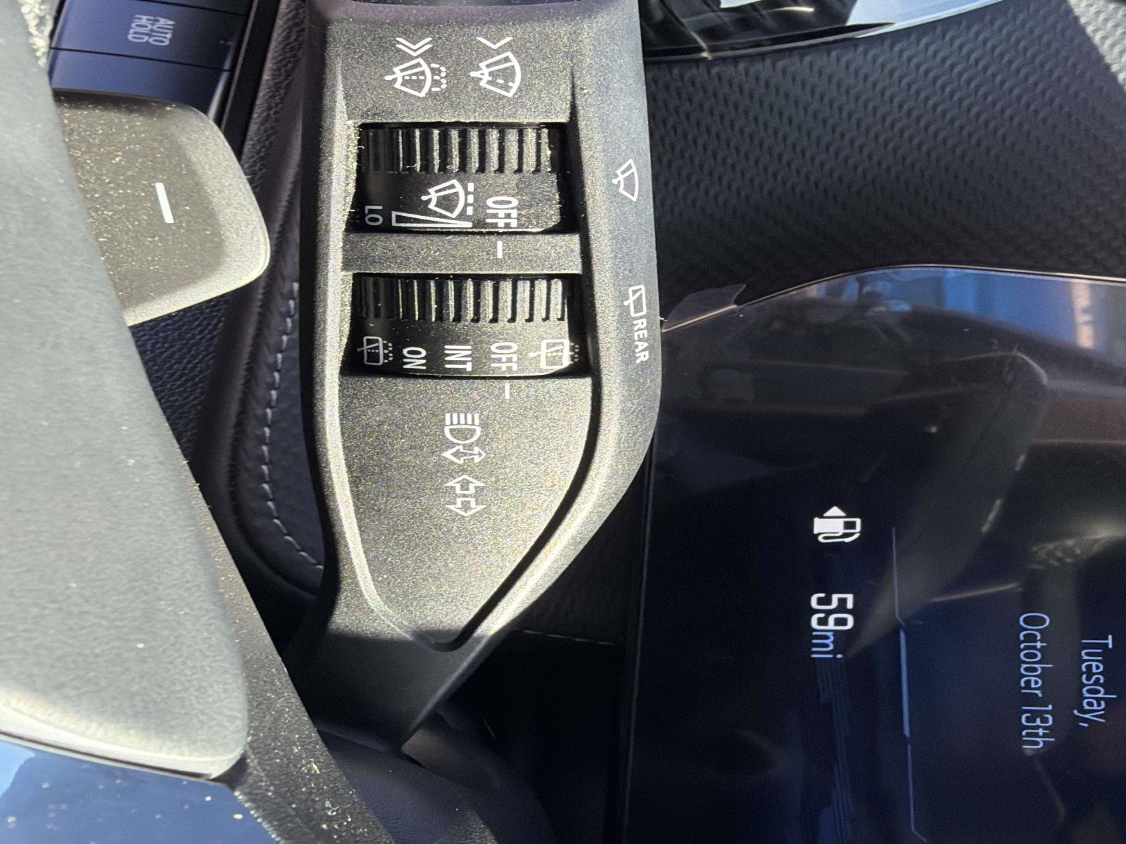 Used 2025 Chevrolet Equinox LT w/ Safety and Technology Package FWD image 27