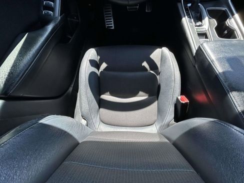 Used 2018 Honda Accord Sport image 13