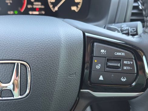 Used 2025 Honda Odyssey Elite image 31