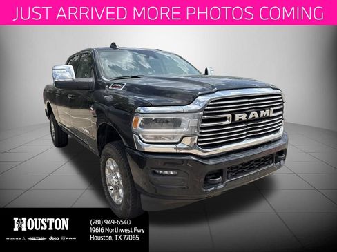 Used 2024 RAM 2500 Laramie w/ Safety Group AWD/4WD image 1