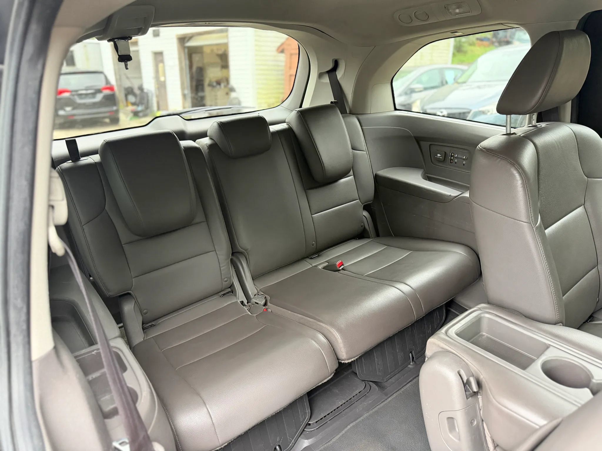 Used 2015 Honda Odyssey EX-L image 35