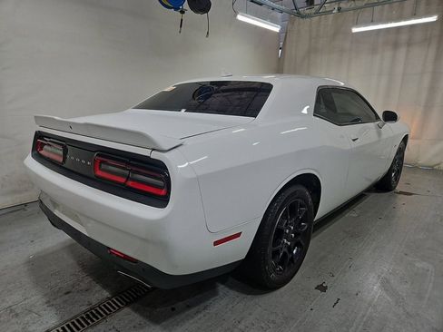 Used 2017 Dodge Challenger GT w/ Technology Group image 2