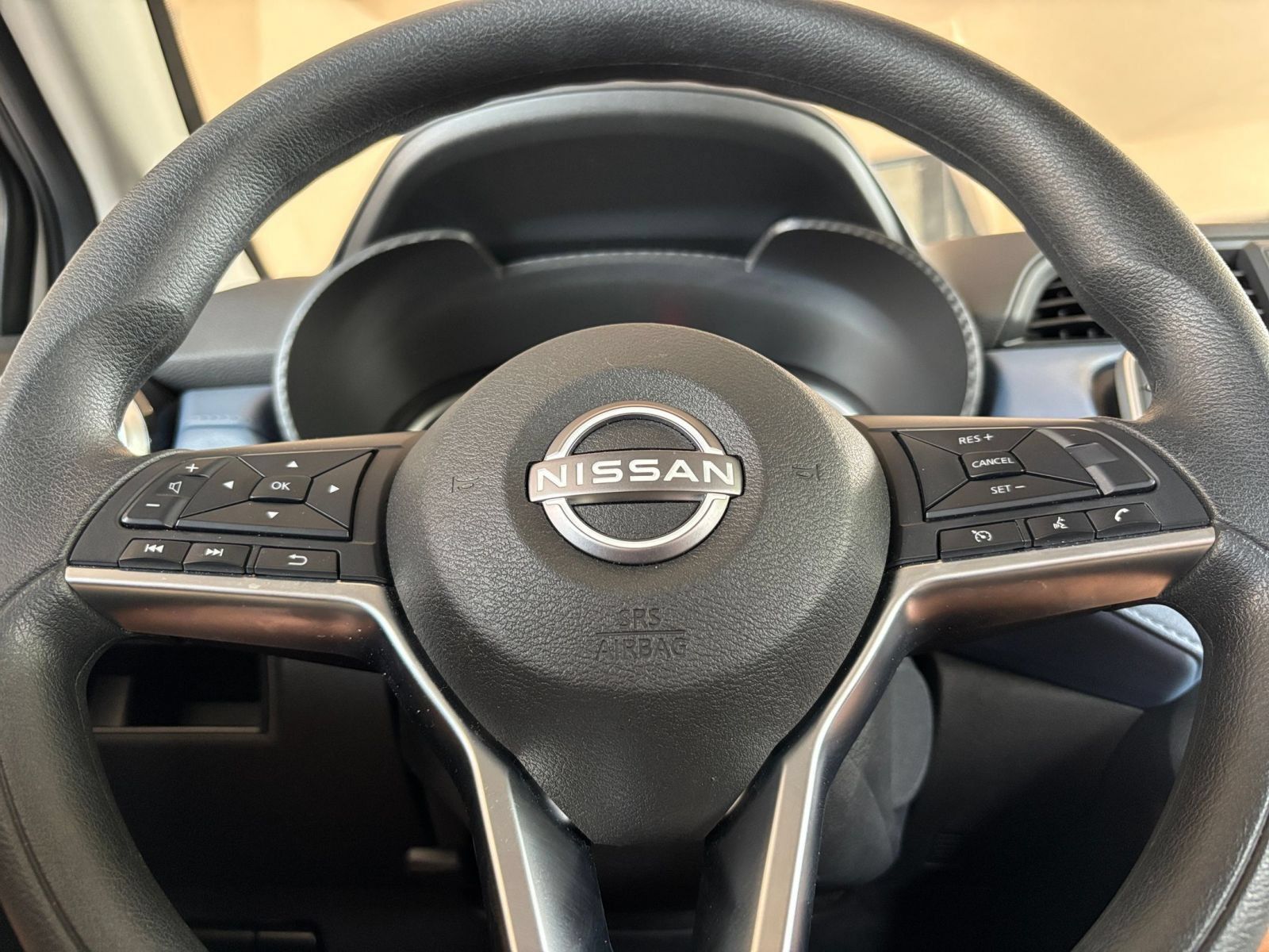 Used 2025 Nissan Versa SV FWD image 25