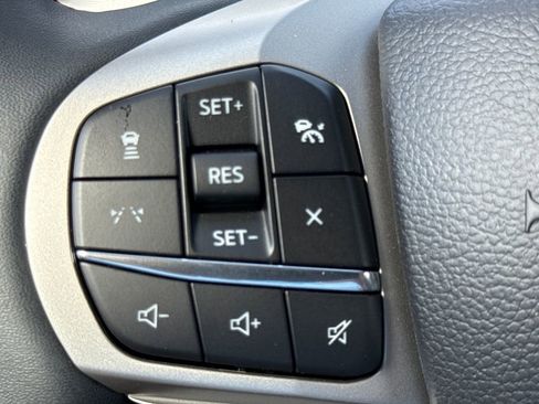 New 2026 Ford Explorer Active image 24