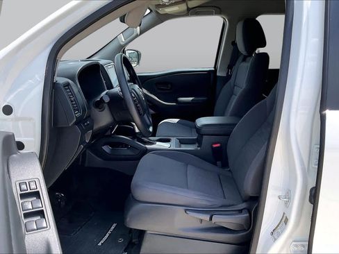 Used 2023 Nissan Frontier S w/ Technology Package AWD/4WD image 8