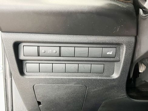 Used 2022 Mitsubishi Outlander SEL image 19