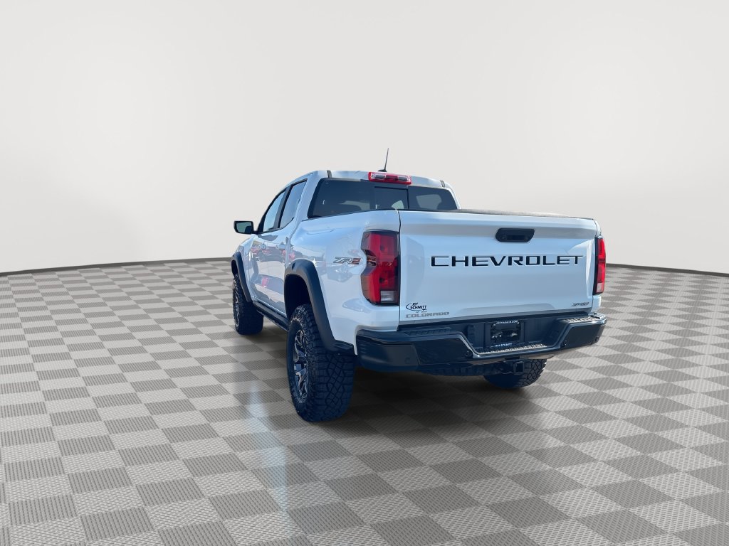 Used 2024 Chevrolet Colorado ZR2 w/ ZR2 Convenience Package III AWD/4WD image 9