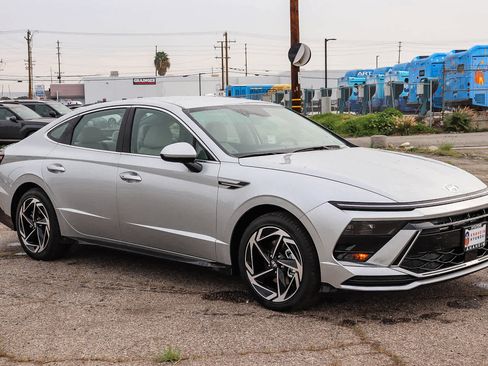 New 2026 Hyundai Sonata SEL image 3