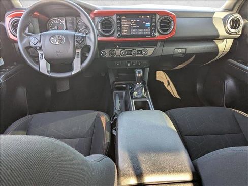 Used 2020 Toyota Tacoma TRD Off-Road image 16