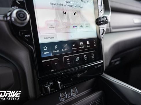 Used 2026 RAM 3500 Laramie image 33