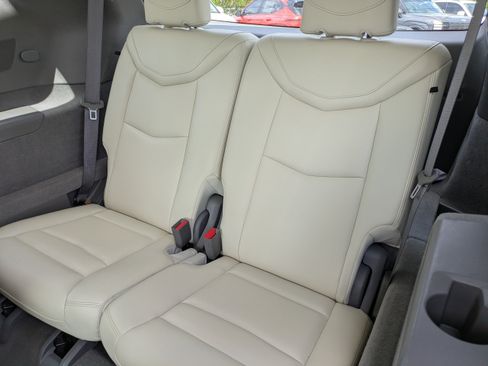 Used 2023 Cadillac XT6 Premium Luxury AWD/4WD image 13