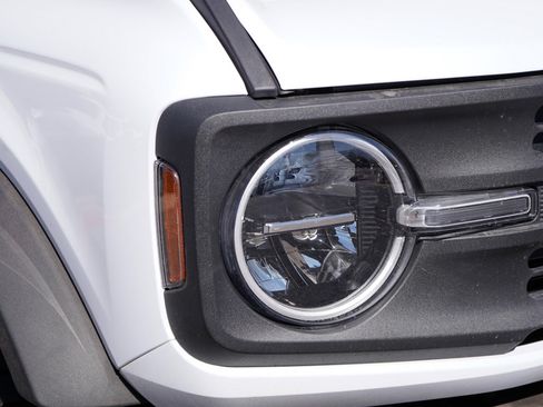 Used 2024 Ford Bronco Black Diamond AWD/4WD image 2