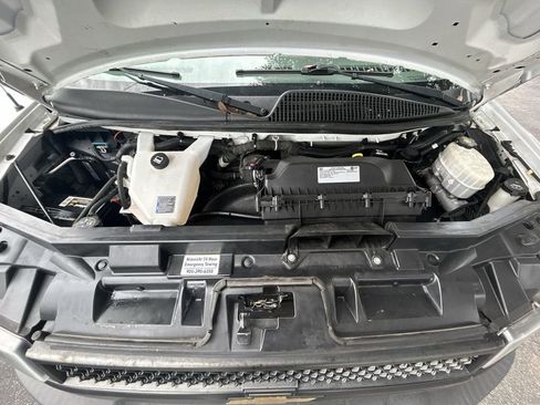 Used 2019 Chevrolet Express 2500 w/ Driver Convenience Package image 11