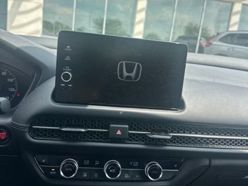 Used 2024 Honda HR-V EX-L image 4