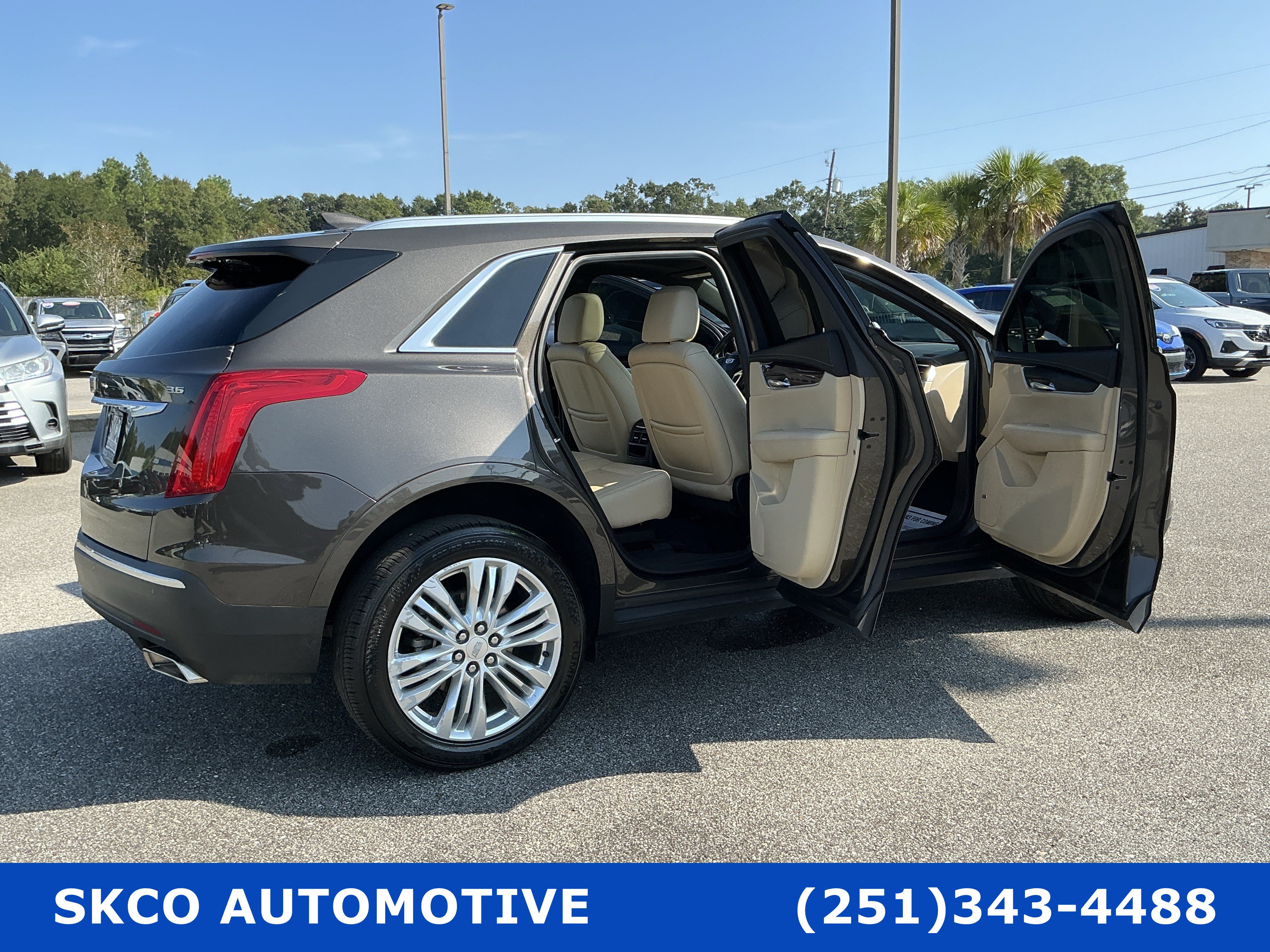Used 2019 Cadillac XT5 Premium Luxury FWD image 34