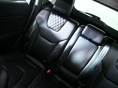 Used 2023 Ford Edge Titanium w/ Class II Trailer Tow Package AWD/4WD image 12