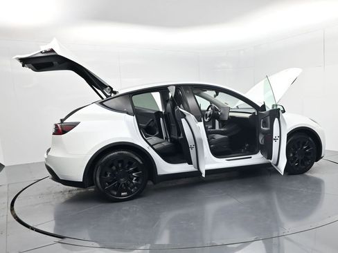 Used 2021 Tesla Model Y Long Range AWD/4WD image 50