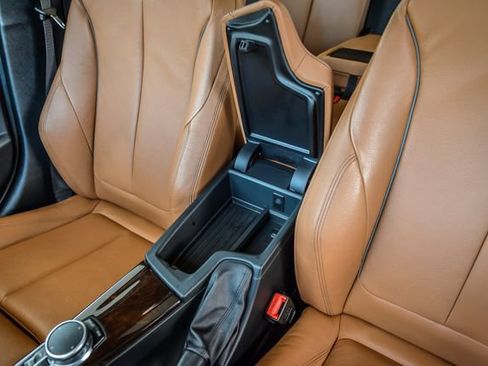 Used 2018 BMW 340i xDrive Sedan AWD/4WD image 42