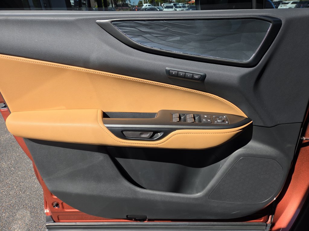 Used 2025 Lexus NX 250 FWD w/ Accessory Package (Z1) image 17