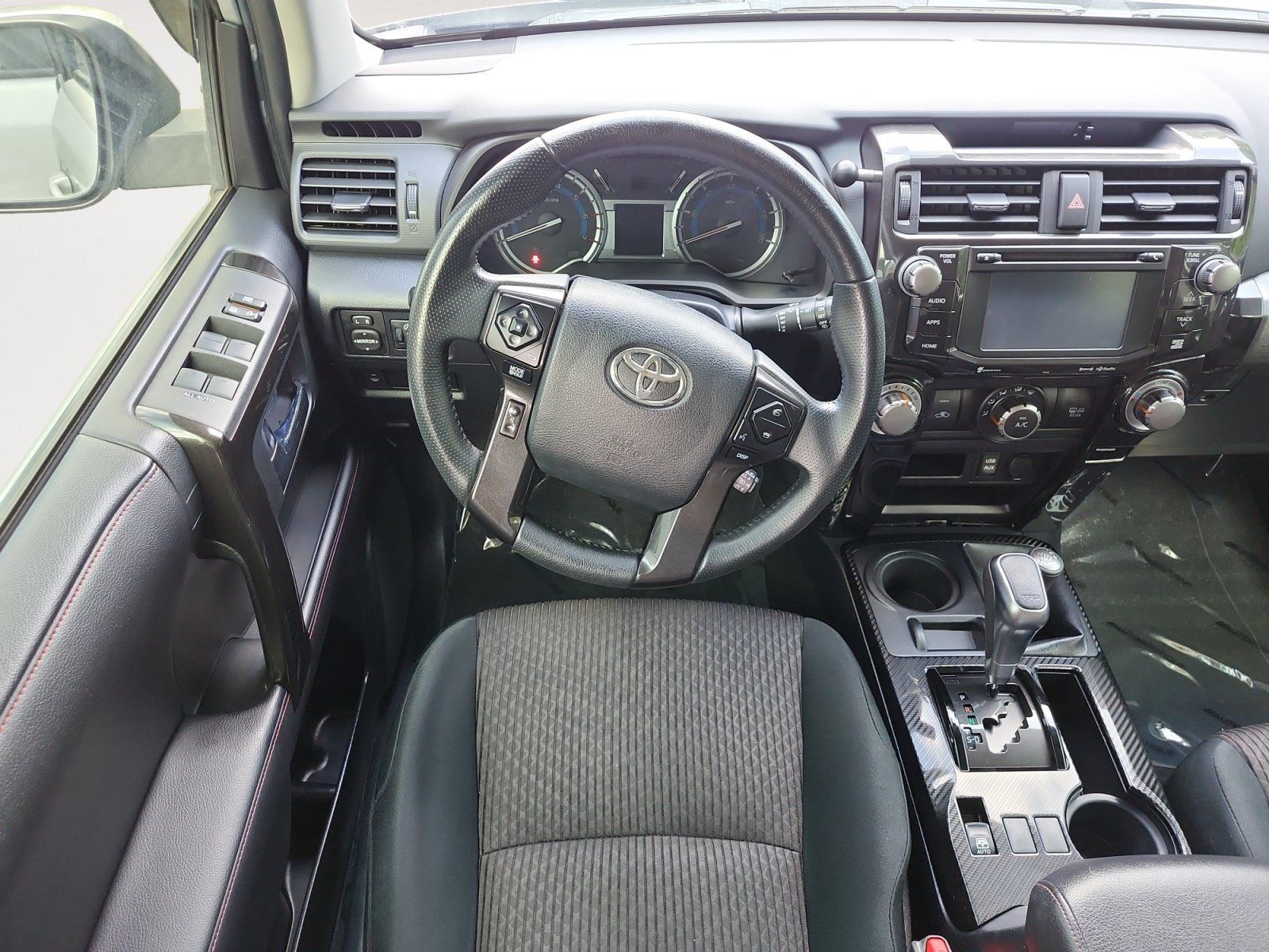 Used 2018 Toyota 4Runner TRD Off-Road AWD/4WD image 10