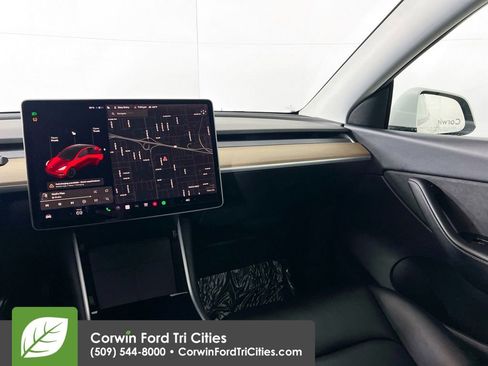 Used 2020 Tesla Model Y Long Range image 25