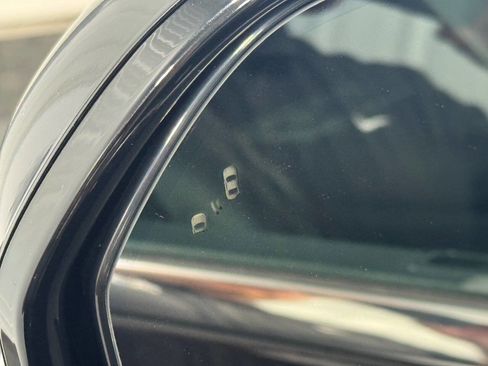 Used 2022 Ford Expedition Max Limited image 8