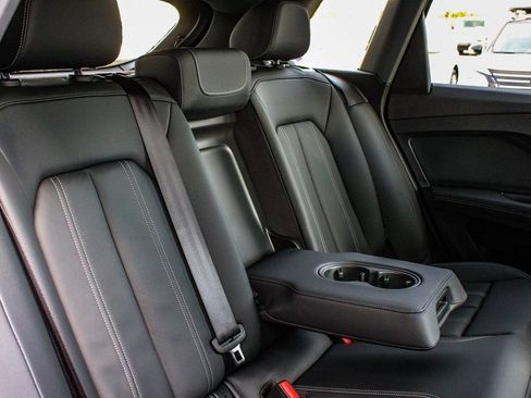 Used 2024 Audi Q4 e-tron Premium Plus w/ Premium Plus image 41