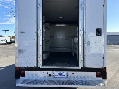 Used 2019 Ford F350 XL w/ Power Equipment Group image 15